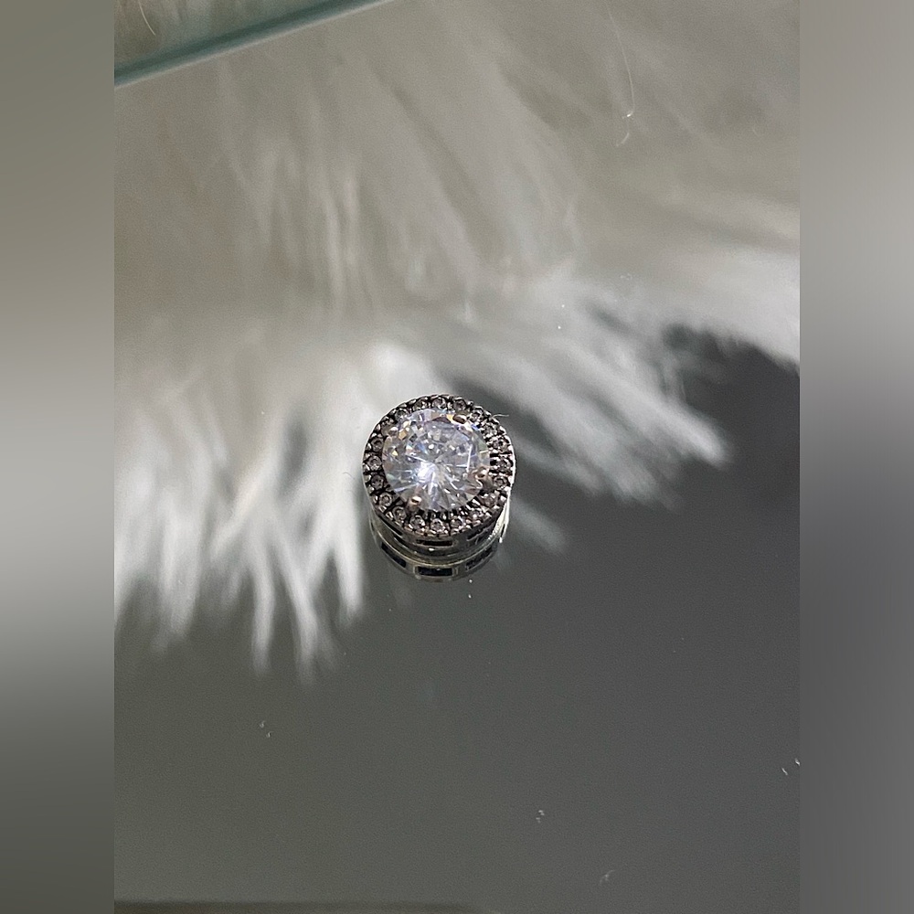 925 Sterling Silver CZ Frame Circle Pendant